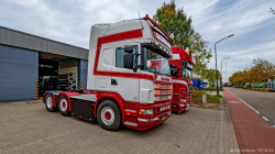 20251019-Tom-Holding-00220